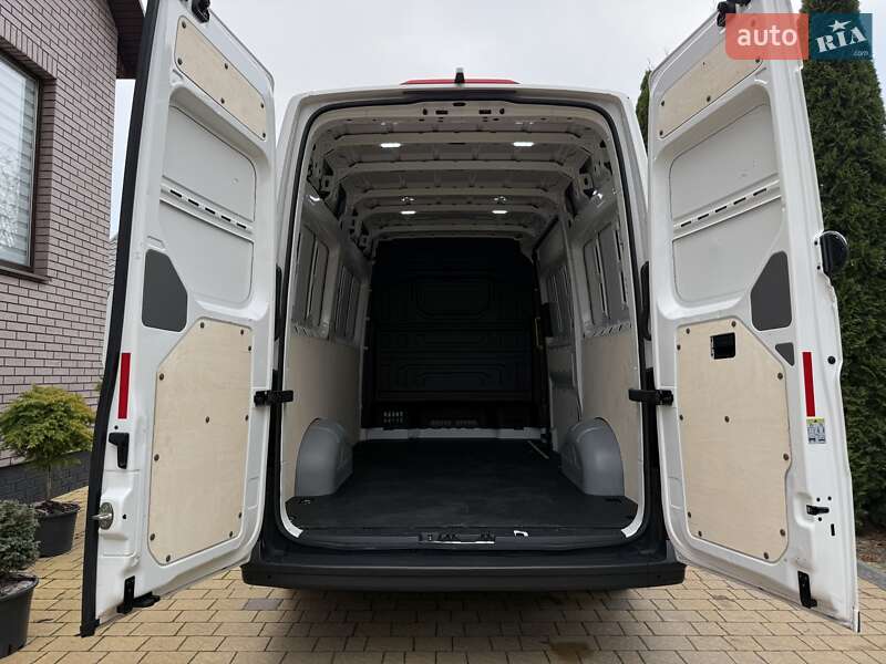 Грузовой фургон Volkswagen Crafter 2020 в Радивилове