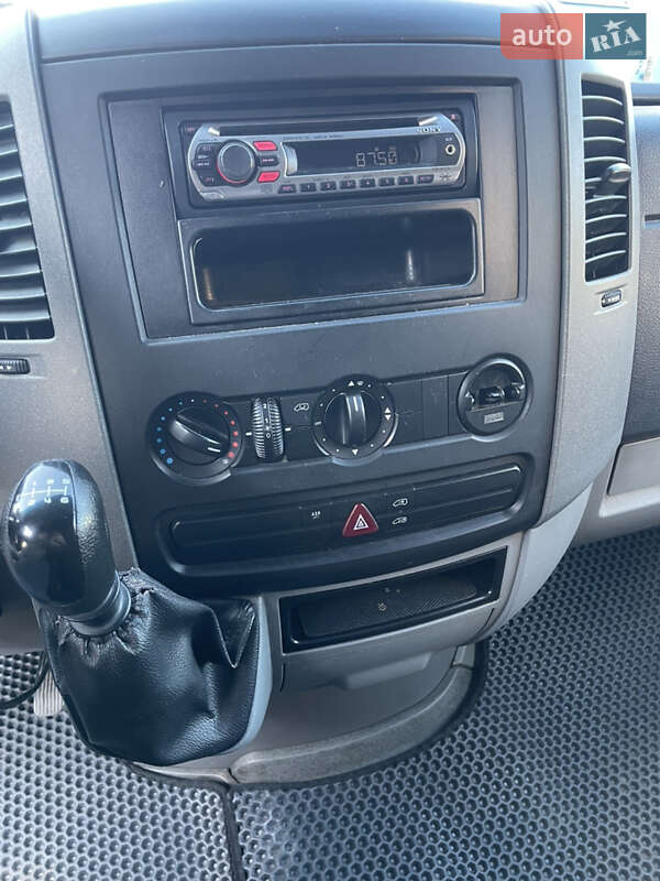 Грузовой фургон Volkswagen Crafter 2007 в Знаменке фото 10 Грузовой фургон Volkswagen Crafter 2007 в Знаменке