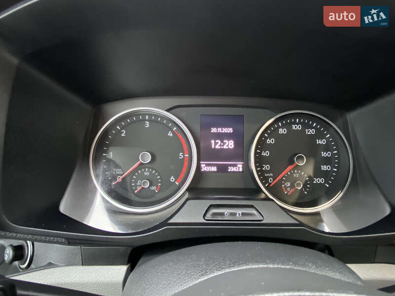Грузовой фургон Volkswagen Crafter 2020 в Киеве