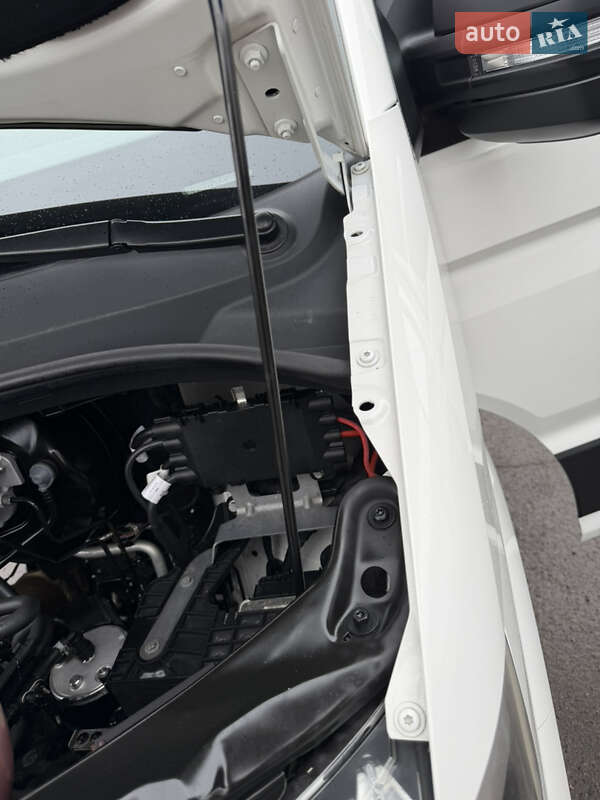 Вантажопасажирський фургон Volkswagen Crafter 2020 в Рівному