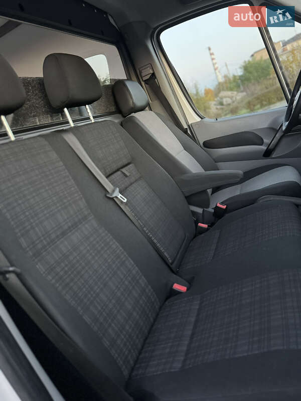 Грузовой фургон Volkswagen Crafter 2015 в Луцке