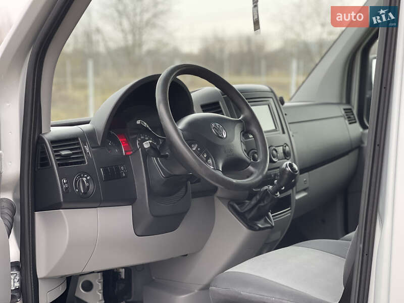 Вантажний фургон Volkswagen Crafter 2016 в Нововолинську