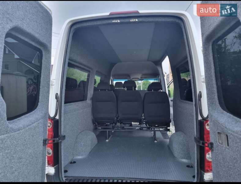 Мікроавтобус Volkswagen Crafter 2011 в Тячеві