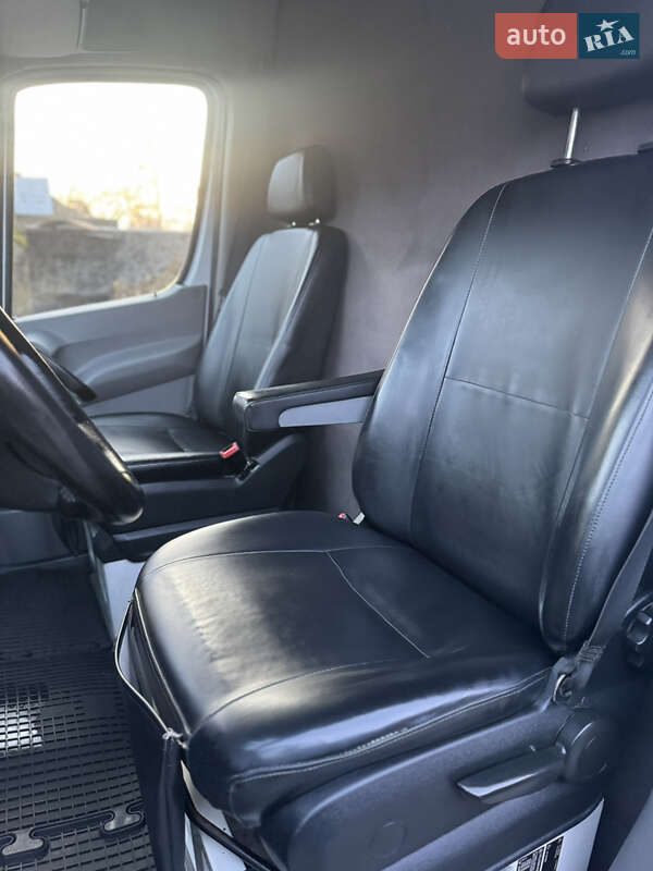 Вантажний фургон Volkswagen Crafter 2012 в Іршаві фото 34 Вантажний фургон Volkswagen Crafter 2012 в Іршаві