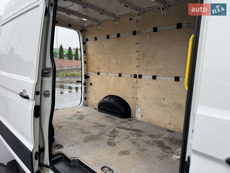 Вантажний фургон Volkswagen Crafter 2018 в Вінниці