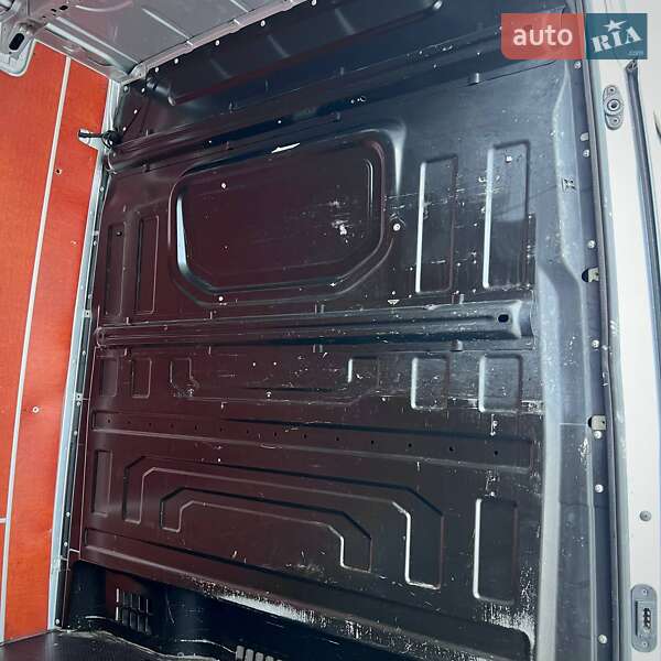 Вантажний фургон Volkswagen Crafter 2018 в Києві