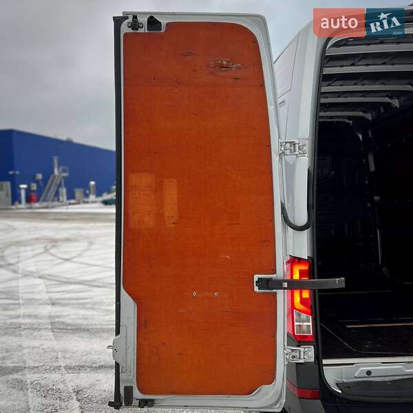 Вантажний фургон Volkswagen Crafter 2018 в Києві