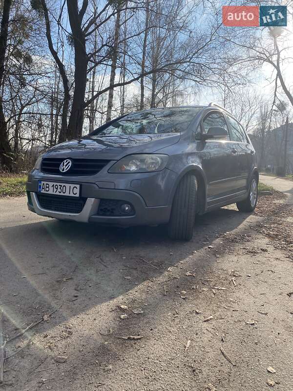 Хэтчбек Volkswagen Cross Golf 2007 в 
