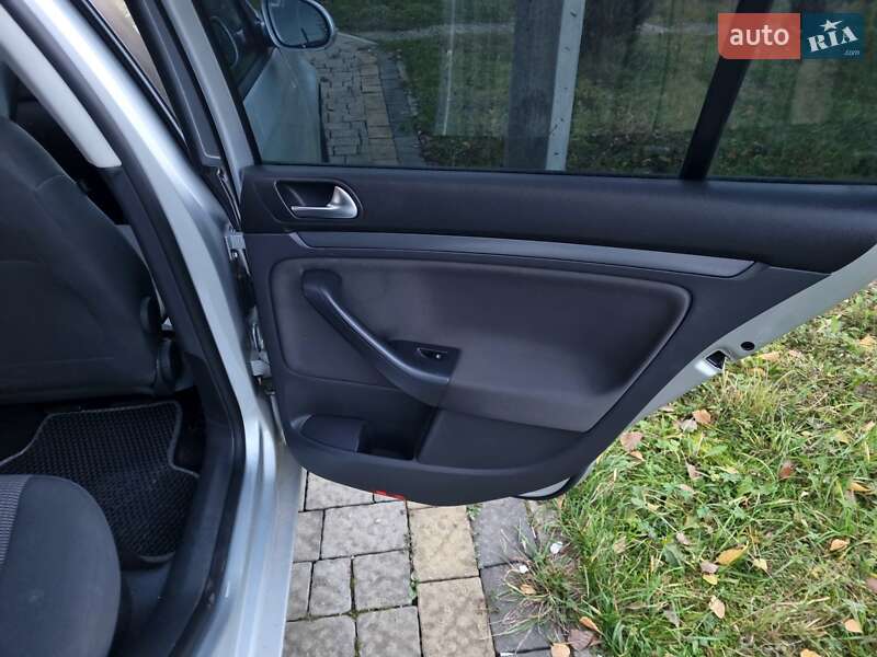 Хэтчбек Volkswagen Cross Golf 2008 в Ужгороде