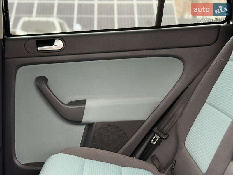 Хэтчбек Volkswagen Cross Golf 2007 в Владимире фото 63 Хэтчбек Volkswagen Cross Golf 2007 в Владимире