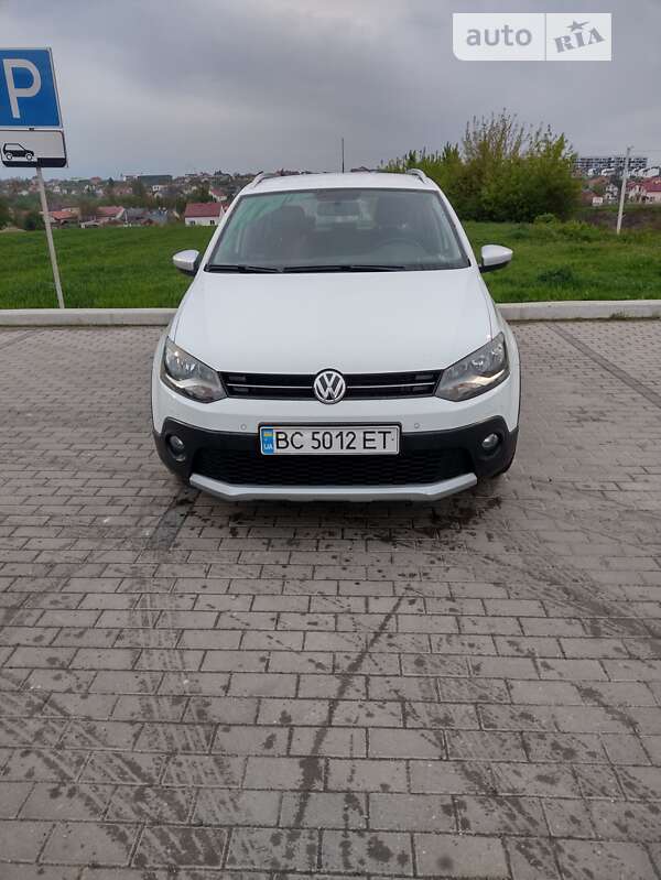Хэтчбек Volkswagen Cross Polo 2015 в Львове