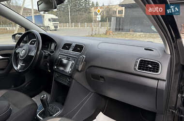 Хэтчбек Volkswagen Cross Polo 2012 в 