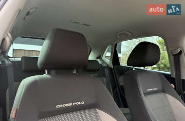 Хэтчбек Volkswagen Cross Polo 2012 в 