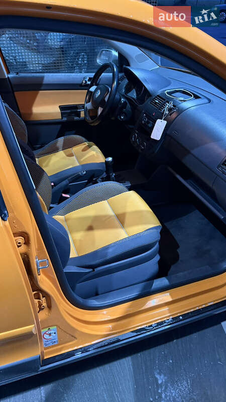 Хэтчбек Volkswagen Cross Polo 2008 в Львове фото 11 Хэтчбек Volkswagen Cross Polo 2008 в Львове