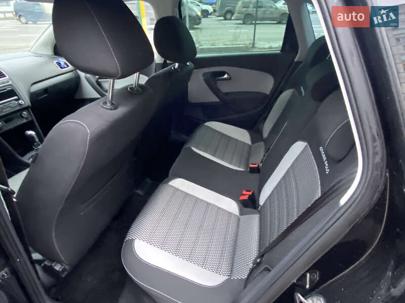 Хэтчбек Volkswagen Cross Polo 2012 в Киеве