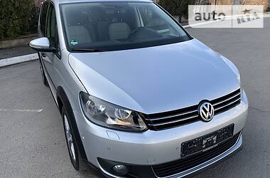 Минивэн Volkswagen Cross Touran 2015 в 