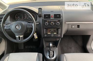 Минивэн Volkswagen Cross Touran 2015 в 
