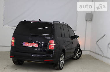 Минивэн Volkswagen Cross Touran 2009 в Трускавце