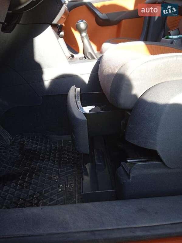 Мінівен Volkswagen Cross Touran 2007 в Луцьку фото 12 Мінівен Volkswagen Cross Touran 2007 в Луцьку