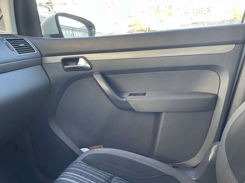 Минивэн Volkswagen Cross Touran 2012 в Киеве