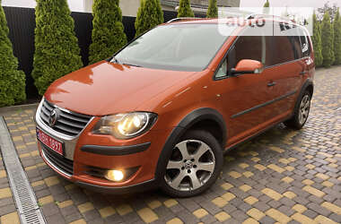 Мінівен Volkswagen Cross Touran 2008 в Здолбуніві