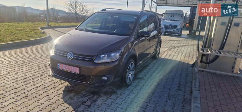 Минивэн Volkswagen Cross Touran 2011 в Львове