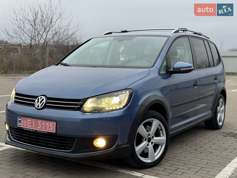 Мінівен Volkswagen Cross Touran 2011 в Дубні