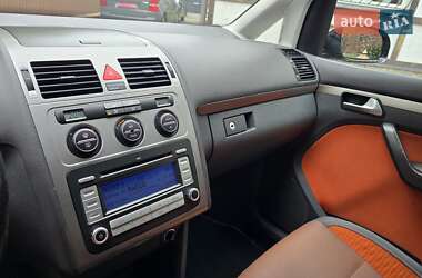 Мінівен Volkswagen Cross Touran 2008 в 
