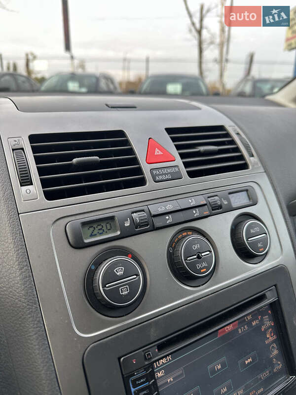 Мінівен Volkswagen Cross Touran 2009 в Білогородці