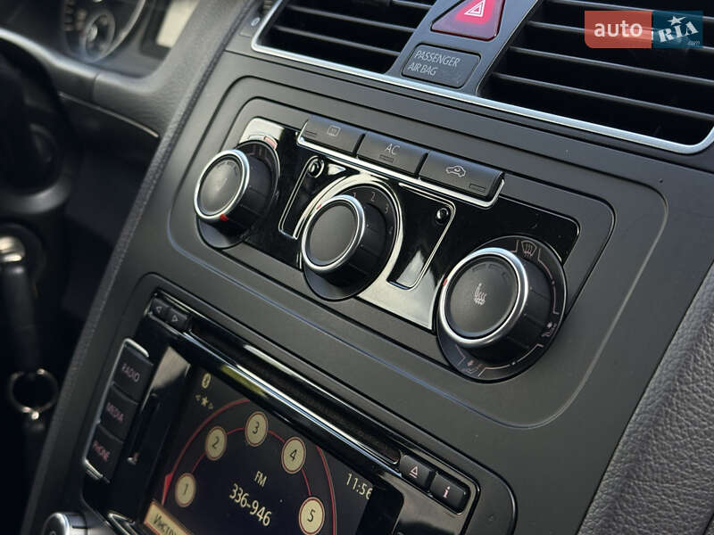 Мінівен Volkswagen Cross Touran 2011 в Самборі