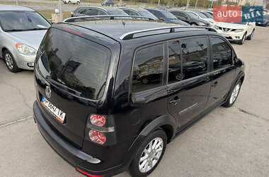 Мінівен Volkswagen Cross Touran 2007 в  фото 16 Мінівен Volkswagen Cross Touran 2007 в
