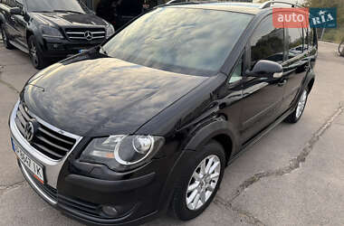 Мінівен Volkswagen Cross Touran 2007 в  фото 21 Мінівен Volkswagen Cross Touran 2007 в