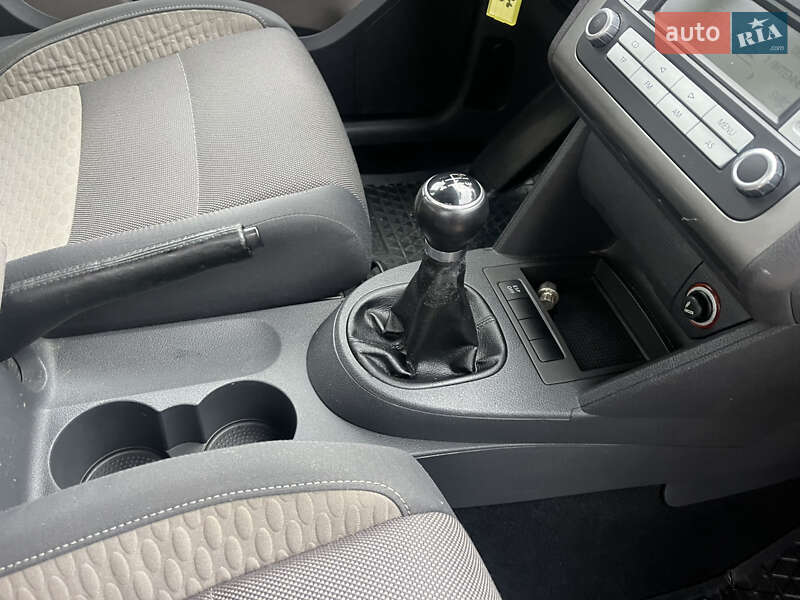 Минивэн Volkswagen Cross Touran 2008 в Ахтырке фото 50 Минивэн Volkswagen Cross Touran 2008 в Ахтырке