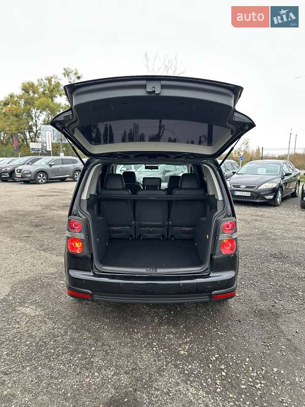 Минивэн Volkswagen Cross Touran 2009 в Белогородке фото 12 Минивэн Volkswagen Cross Touran 2009 в Белогородке