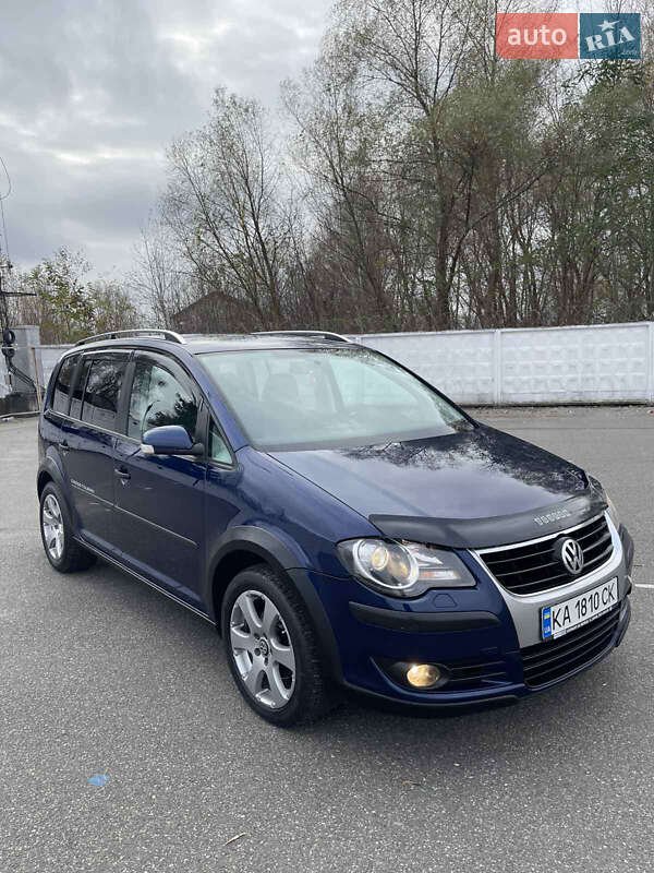 Минивэн Volkswagen Cross Touran 2008 в Киеве
