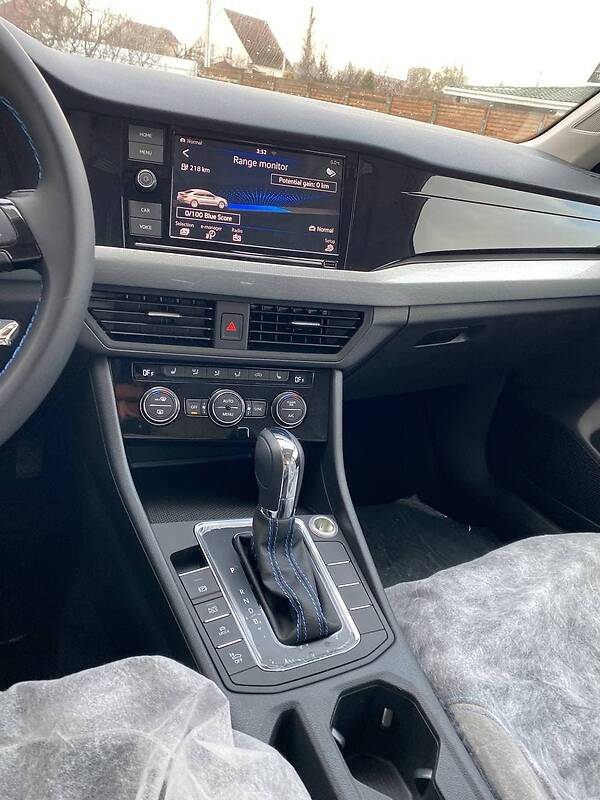 Седан Volkswagen e-Bora 2019 в Борисполе