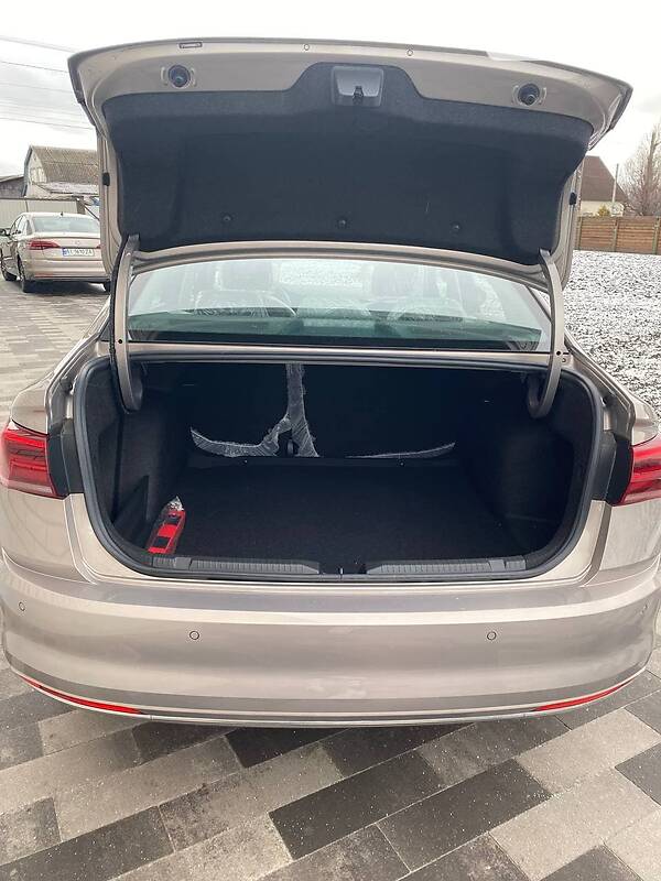 Седан Volkswagen e-Bora 2019 в Борисполе