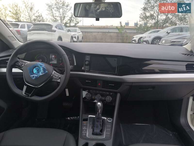 Седан Volkswagen e-Bora 2019 в Полтаві
