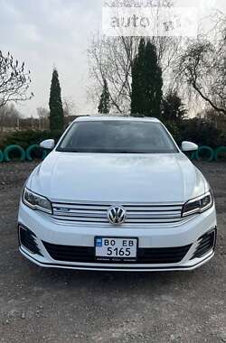 Седан Volkswagen e-Bora 2019 в Тернополе