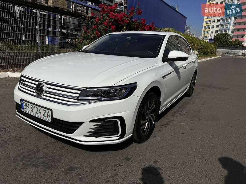 Седан Volkswagen e-Bora 2020 в Одесі