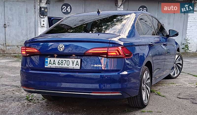 Седан Volkswagen e-Bora 2019 в Києві