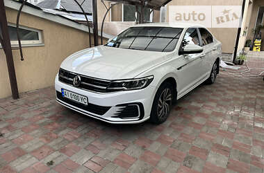 Седан Volkswagen e-Bora 2019 в 