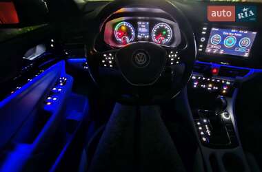 Седан Volkswagen e-Bora 2019 в 