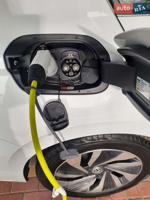 Седан Volkswagen e-Bora 2019 в Киеве фото 22 Седан Volkswagen e-Bora 2019 в Киеве