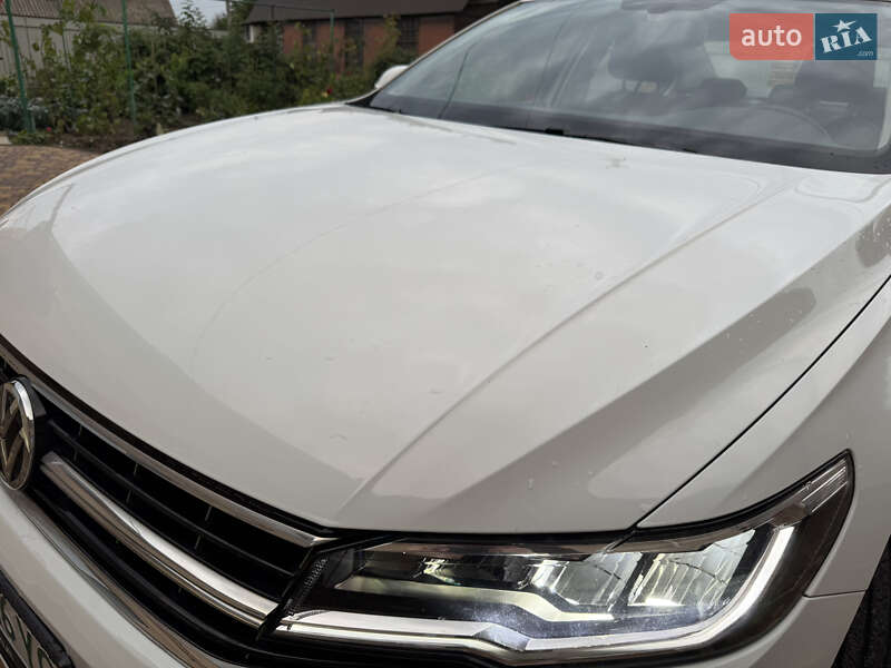 Седан Volkswagen e-Bora 2019 в Києві