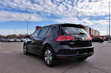 Хетчбек Volkswagen e-Golf 2016 в 
