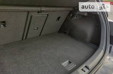 Хетчбек Volkswagen e-Golf 2016 в 