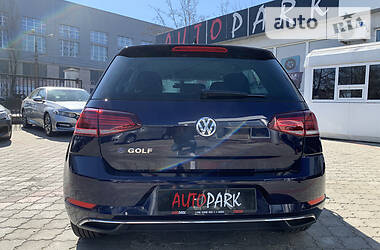 Хетчбек Volkswagen e-Golf 2019 в 