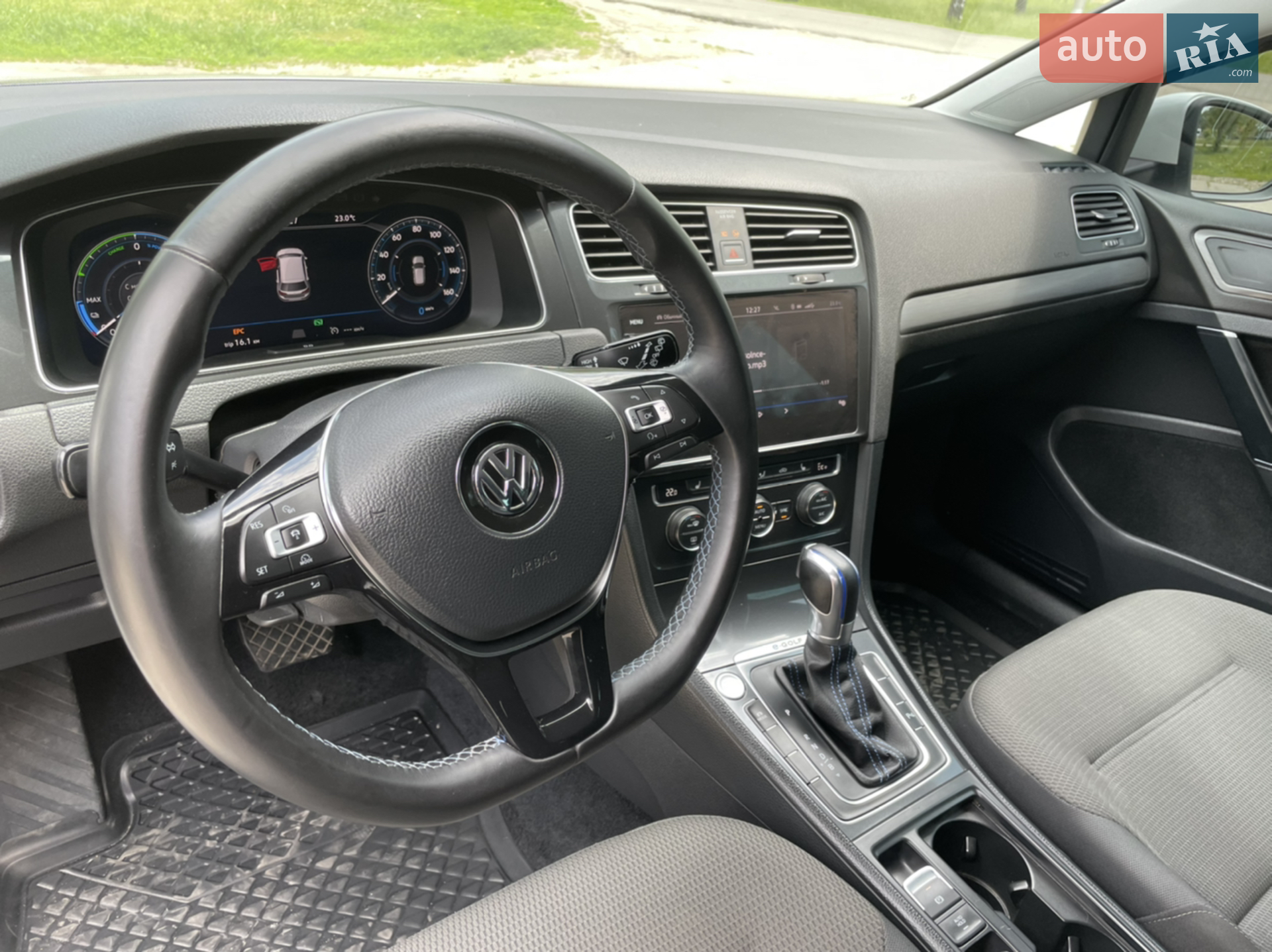 2017 Volkswagen Golf - мініатюра 12