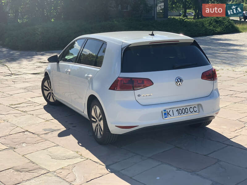 Хэтчбек Volkswagen e-Golf 2016 в Белой Церкви